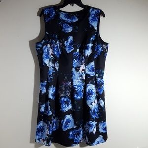 Moody floral print dress